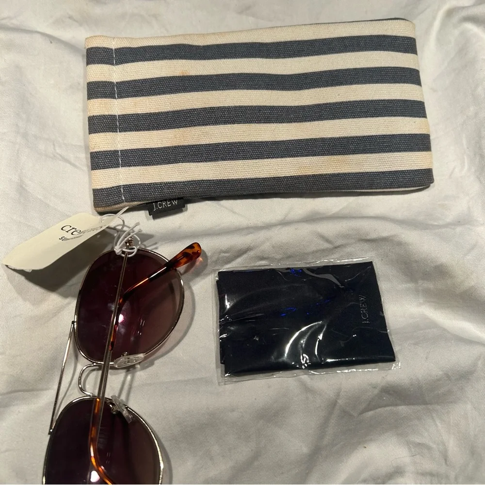 Jcrew Crewcuts kids aviator sunglasses with case